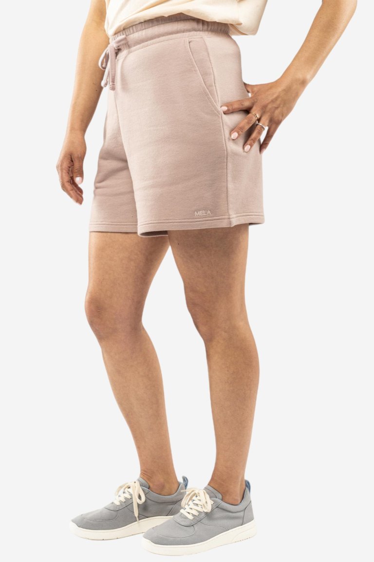 sweatshorts aarany rosa modell sidan