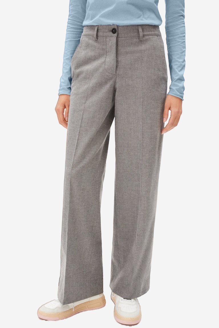 ekologisk finbyxa dam leandraa fiskben grå modell