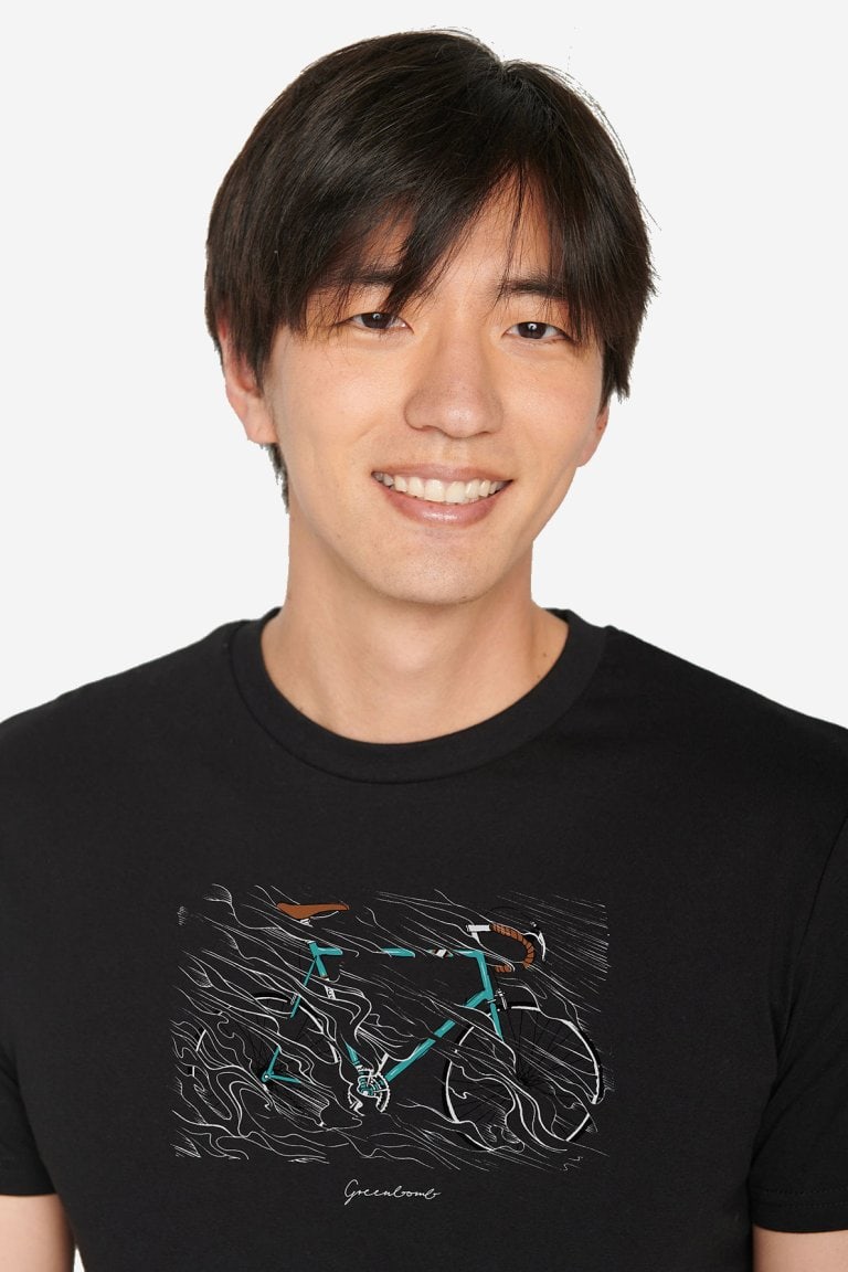 ekologisk-t-shirt-bike-storm-guide-svart-modell-narbild