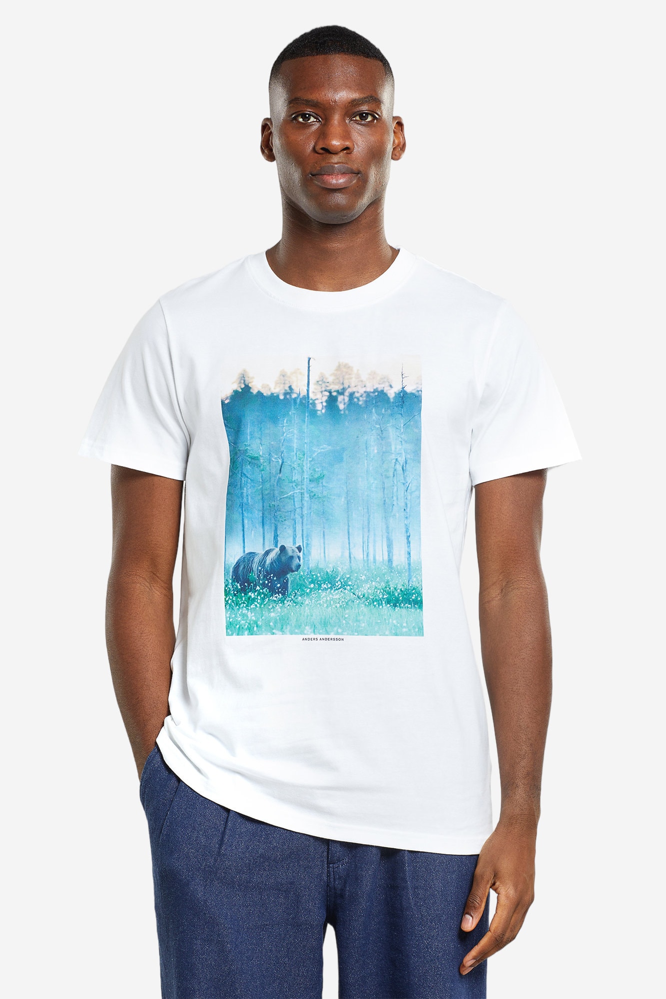 ekologisk t-shirt bear stockholm vit modell