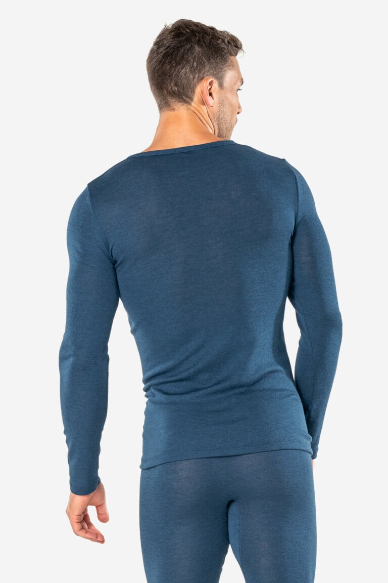 ekologisk undertröja ull/bomull liam blå melerad modell bakifrån