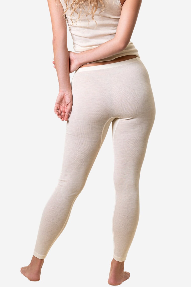 ekologiska leggings ull/silke fenja naturvit modell bakifrån