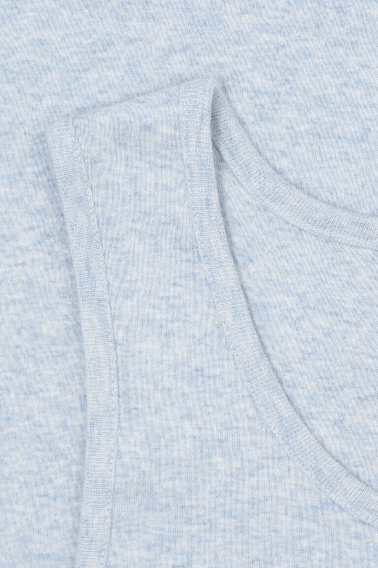 ekologiskt linne tanktop ljusblå närbild
